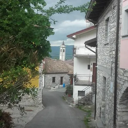 Oda ve Kahvaltı La Bicocca *